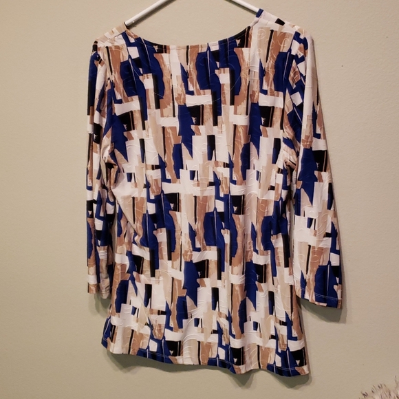 Woman shirt - Picture 4 of 4